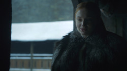 extant_GameOfThrones_8x01-Winterfell_1250