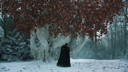 extant_GameOfThrones_8x01-Winterfell_1284