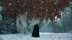 extant_GameOfThrones_8x01-Winterfell_1287