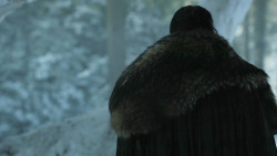 extant_GameOfThrones_8x01-Winterfell_1308