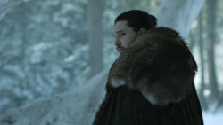 extant_GameOfThrones_8x01-Winterfell_1309