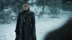extant_GameOfThrones_8x01-Winterfell_1318