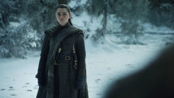 extant_GameOfThrones_8x01-Winterfell_1320