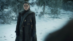 extant_GameOfThrones_8x01-Winterfell_1329