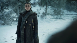 extant_GameOfThrones_8x01-Winterfell_1330
