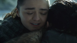 extant_GameOfThrones_8x01-Winterfell_1340