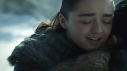 extant_GameOfThrones_8x01-Winterfell_1342