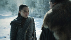 extant_GameOfThrones_8x01-Winterfell_1356