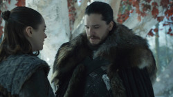 extant_GameOfThrones_8x01-Winterfell_1358