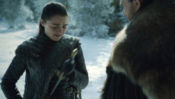 extant_GameOfThrones_8x01-Winterfell_1364