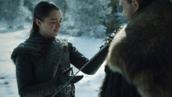 extant_GameOfThrones_8x01-Winterfell_1367