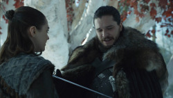 extant_GameOfThrones_8x01-Winterfell_1372