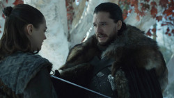 extant_GameOfThrones_8x01-Winterfell_1376