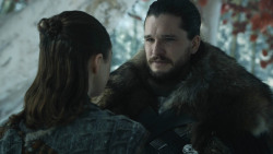 extant_GameOfThrones_8x01-Winterfell_1385