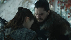 extant_GameOfThrones_8x01-Winterfell_1390