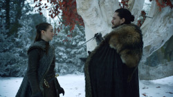 extant_GameOfThrones_8x01-Winterfell_1403