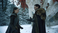 extant_GameOfThrones_8x01-Winterfell_1405