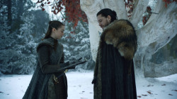 extant_GameOfThrones_8x01-Winterfell_1417
