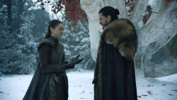extant_GameOfThrones_8x01-Winterfell_1424