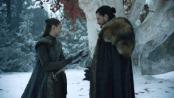 extant_GameOfThrones_8x01-Winterfell_1427