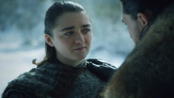 extant_GameOfThrones_8x01-Winterfell_1449