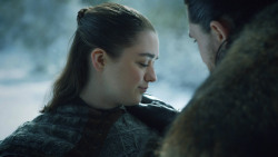 extant_GameOfThrones_8x01-Winterfell_1452