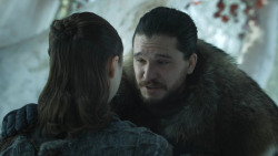 extant_GameOfThrones_8x01-Winterfell_1459