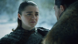 extant_GameOfThrones_8x01-Winterfell_1462