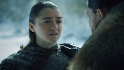 extant_GameOfThrones_8x01-Winterfell_1467