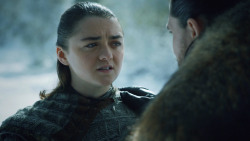 extant_GameOfThrones_8x01-Winterfell_1470