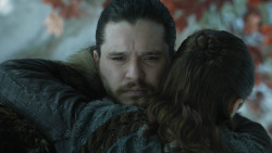 extant_GameOfThrones_8x01-Winterfell_1499