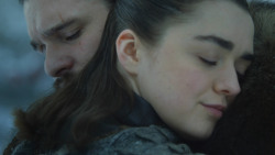 extant_GameOfThrones_8x01-Winterfell_1510