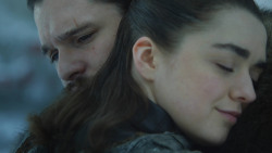 extant_GameOfThrones_8x01-Winterfell_1512