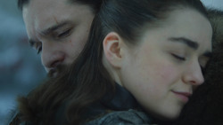 extant_GameOfThrones_8x01-Winterfell_1514