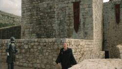extant_GameOfThrones_8x01-Winterfell_1533