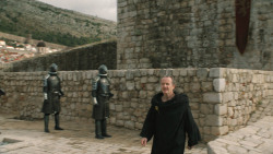 extant_GameOfThrones_8x01-Winterfell_1535