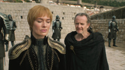 extant_GameOfThrones_8x01-Winterfell_1547