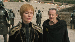 extant_GameOfThrones_8x01-Winterfell_1550