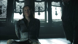 extant_GameOfThrones_8x01-Winterfell_1625