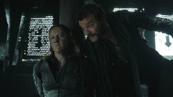 extant_GameOfThrones_8x01-Winterfell_1636