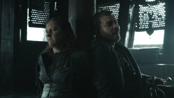 extant_GameOfThrones_8x01-Winterfell_1657