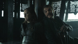 extant_GameOfThrones_8x01-Winterfell_1660