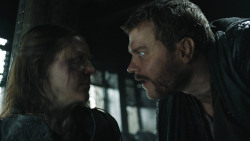 extant_GameOfThrones_8x01-Winterfell_1734