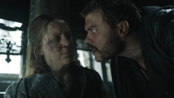extant_GameOfThrones_8x01-Winterfell_1742