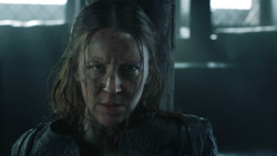 extant_GameOfThrones_8x01-Winterfell_1754