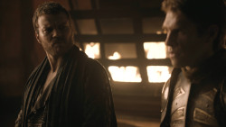 extant_GameOfThrones_8x01-Winterfell_1791