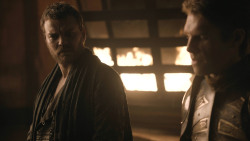 extant_GameOfThrones_8x01-Winterfell_1794