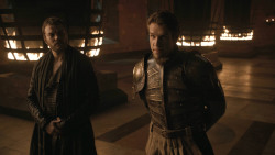 extant_GameOfThrones_8x01-Winterfell_1852