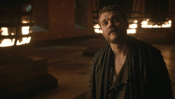 extant_GameOfThrones_8x01-Winterfell_1892