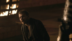 extant_GameOfThrones_8x01-Winterfell_1907